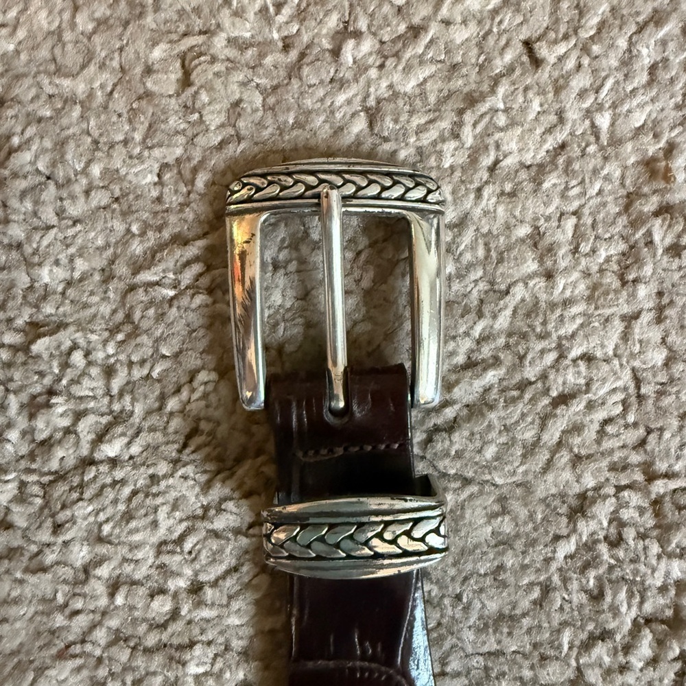 ONYX by Brighton 14903 Men’s Brown Crocodile Leather Belt- size 40 inches - Picture 2 of 9